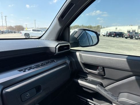 Certified 2025 Toyota Tacoma SR5 image 16