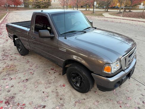 Used 2010 Ford Ranger XLT image 1