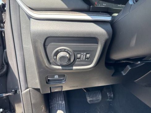 New 2026 Jeep Grand Cherokee Altitude AWD/4WD image 17