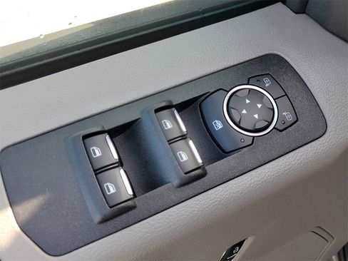 Used 2018 Ford F150 XLT w/ Equipment Group 302A Luxury image 21