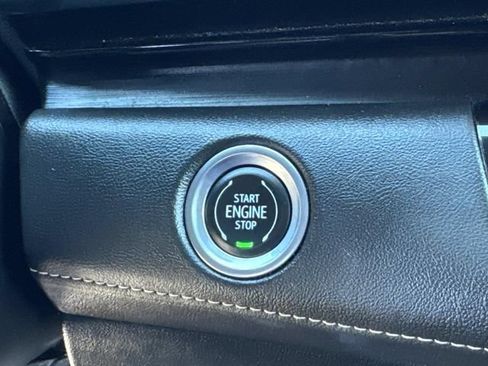 Used 2023 Cadillac Escalade Sport AWD/4WD image 17