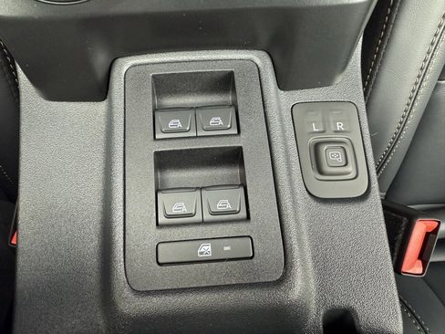 New 2025 Ford Bronco Badlands image 23