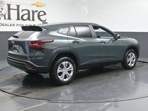 New 2026 Chevrolet Trax LS FWD image 28
