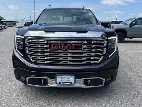 Used 2023 GMC Sierra 1500 Denali w/ Denali Reserve Package AWD/4WD image 8
