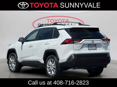 Used 2023 Toyota RAV4 XLE Premium FWD image 7