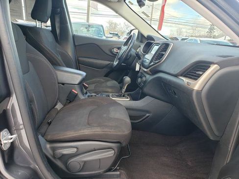 Used 2016 Jeep Cherokee Latitude image 18