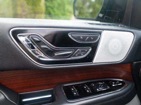 Used 2023 Lincoln Navigator Reserve w/ Equipment Group 201A image 36