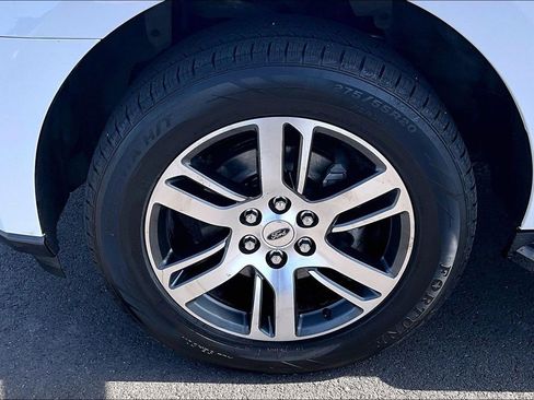 Used 2022 Ford Expedition Limited image 9