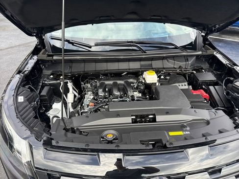 New 2026 Nissan Pathfinder Platinum w/ Cargo Package FWD image 22