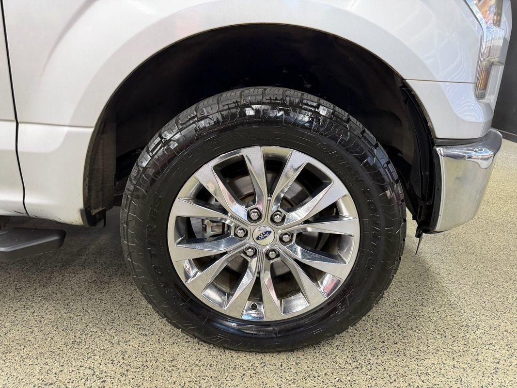 Used 2016 Ford F150 XLT w/ Equipment Group 302A Luxury AWD/4WD image 37