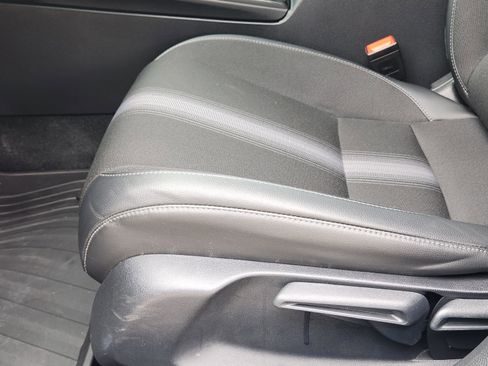 Used 2025 Honda Civic Sport image 15