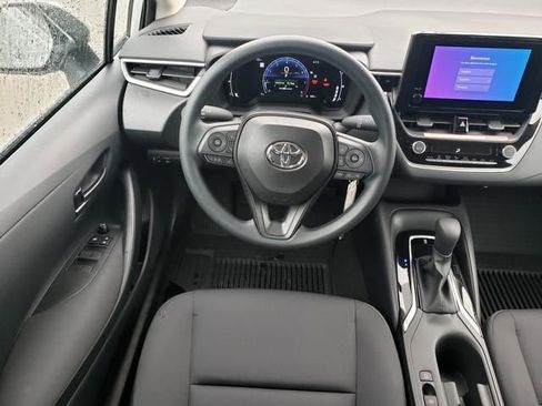 Used 2026 Toyota Corolla LE FWD image 16