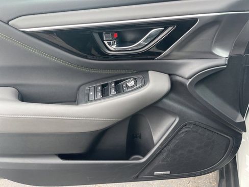 Used 2025 Subaru Outback Onyx Edition image 19