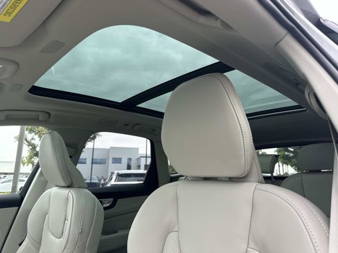 New 2026 Volvo XC60 T8 Ultra w/ Protection Package Premier AWD/4WD image 24