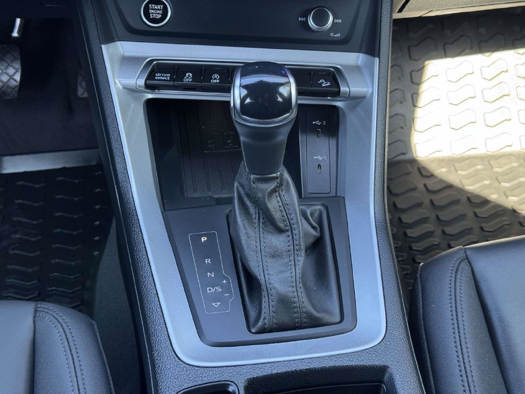 Used 2025 Audi Q3 2.0T Premium AWD/4WD image 8