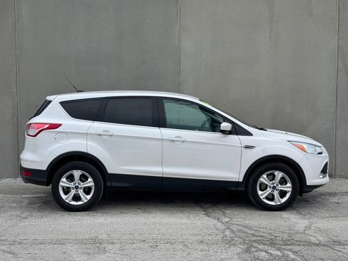 Used 2014 Ford Escape SE image 3