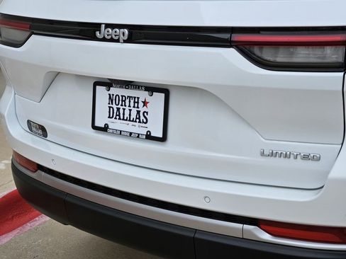 New 2026 Jeep Grand Cherokee Limited RWD image 5