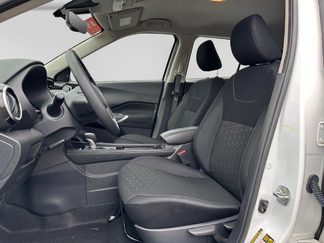 Certified 2024 Nissan Kicks SV w/ Interior Electronics Package FWD image 13