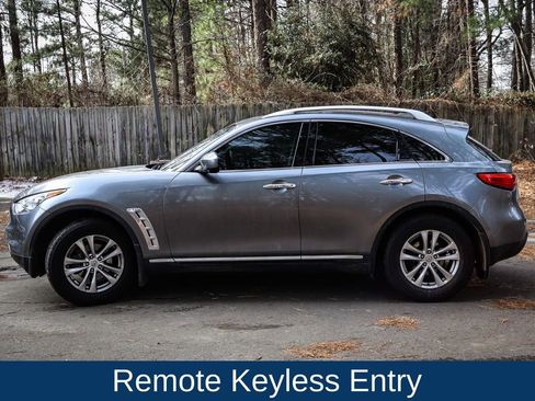 Used 2013 INFINITI FX37 Base w/ Premium Pkg image 4