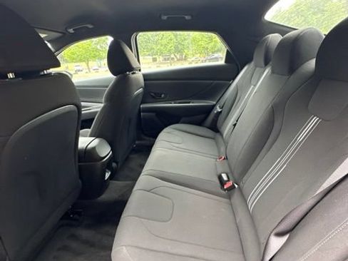 Certified 2025 Hyundai Elantra Sport FWD image 16