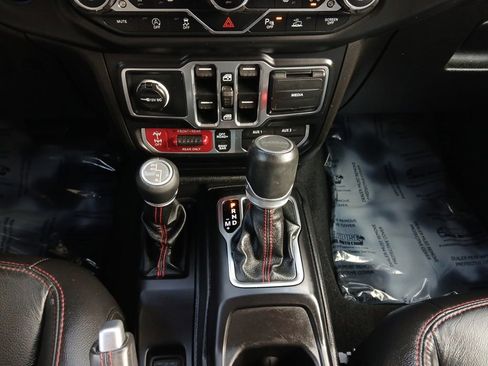 Used 2020 Jeep Gladiator Rubicon image 9