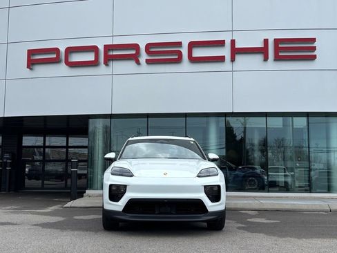 New 2026 Porsche Macan 4 Electric AWD/4WD image 20