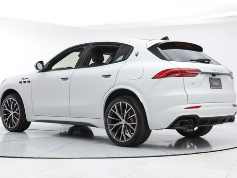 New 2026 Maserati Grecale Modena AWD/4WD image 3