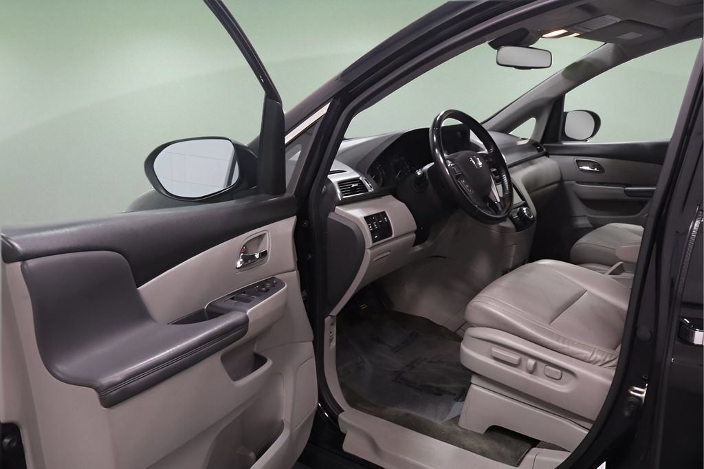 Used 2016 Honda Odyssey EX-L image 8