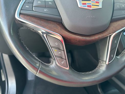 Used 2022 Cadillac XT5 Premium Luxury w/ Technology Package AWD/4WD image 13