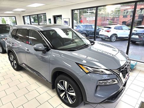 Used 2023 Nissan Rogue SL w/ SL Premium Package AWD/4WD image 6