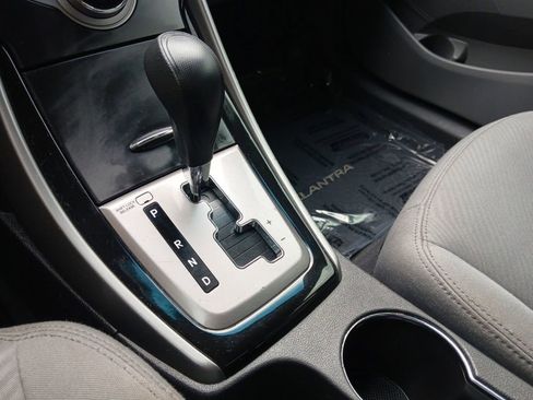 Used 2013 Hyundai Elantra GLS w/ Preferred Pkg FWD image 20