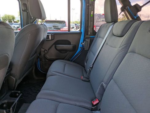 Used 2022 Jeep Wrangler Unlimited Sport AWD/4WD image 19