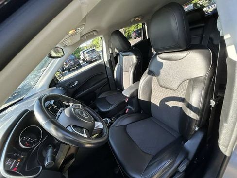 Used 2020 Jeep Compass Latitude AWD/4WD image 15