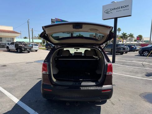 Used 2012 Kia Sorento EX FWD image 23