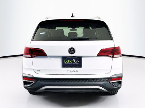 Used 2022 Volkswagen Taos SE image 7
