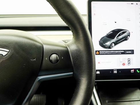 Used 2019 Tesla Model 3 Mid Range image 28