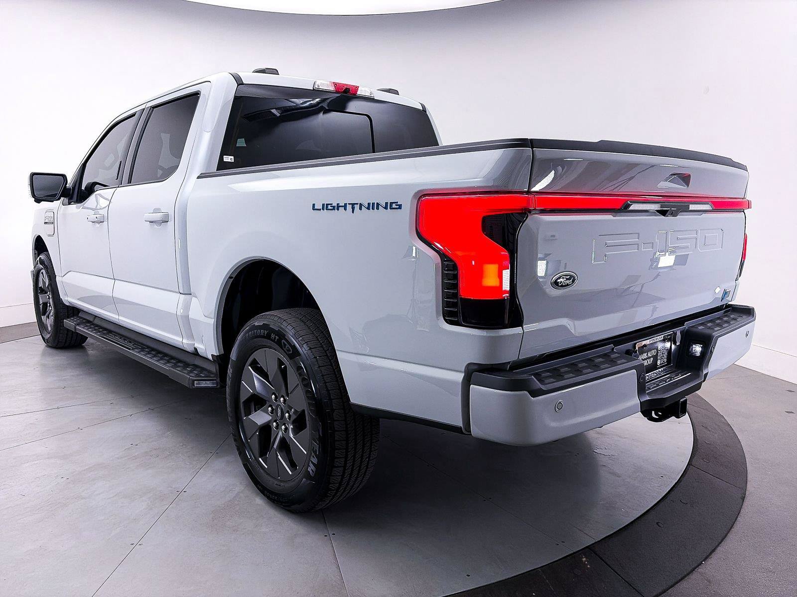 Used 2023 Ford F150 Lightning Lariat AWD/4WD image 15