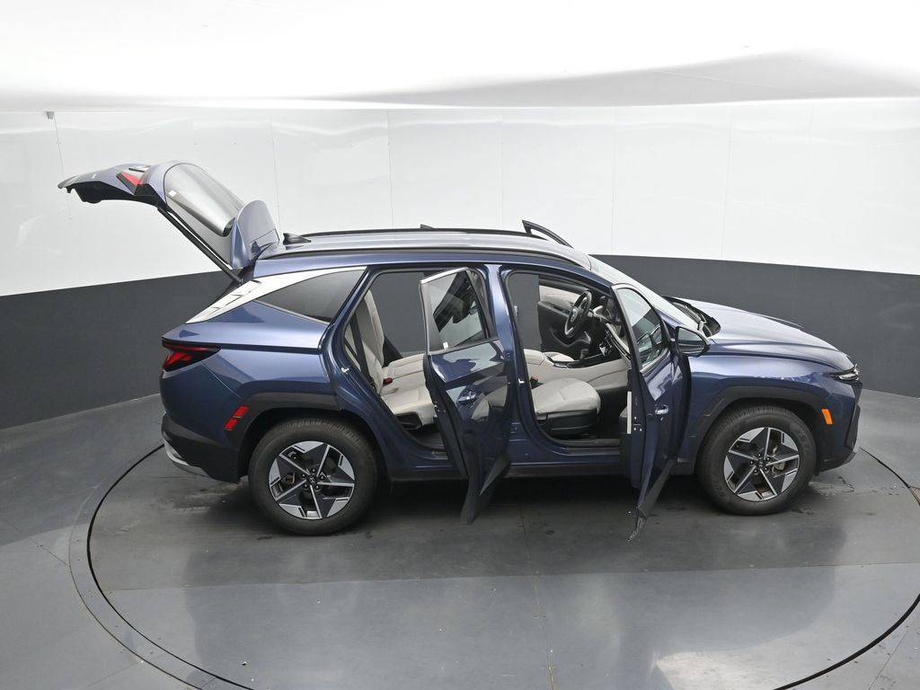 Certified 2025 Hyundai Tucson SEL AWD/4WD image 50