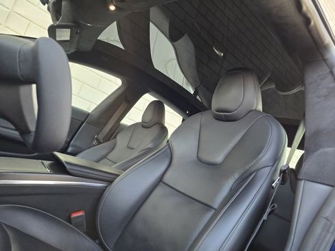 Used 2021 Tesla Model S Plaid image 31