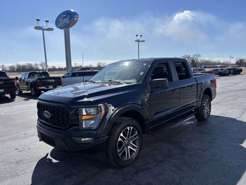 Used 2023 Ford F150 XL w/ STX Appearance Package image 4