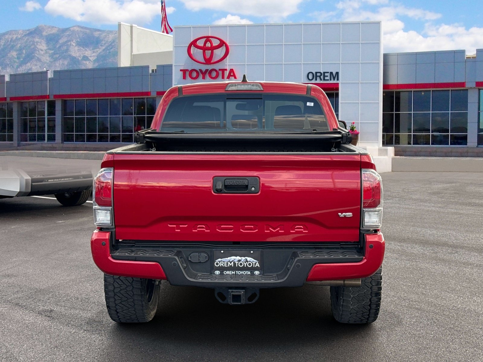 Used 2022 Toyota Tacoma TRD Off-Road w/ TRD Premium Off Road Package AWD/4WD image 6