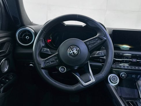 Used 2024 Alfa Romeo Tonale Ti AWD/4WD image 18