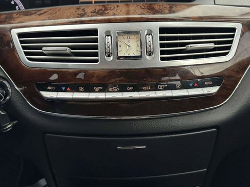 Used 2013 Mercedes-Benz S 550 image 32