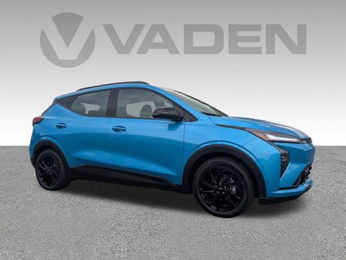 New 2027 Chevrolet Bolt RS w/ Technology Package FWD image 3