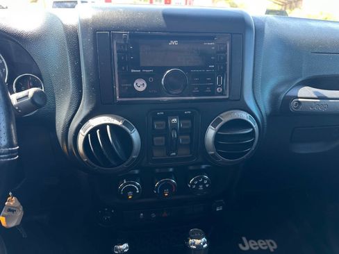 Used 2015 Jeep Wrangler Unlimited Sport w/ Quick Order Package 24S image 23