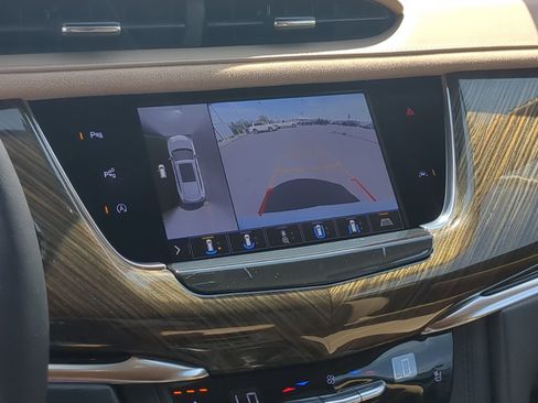 Certified 2020 Cadillac XT6 Premium Luxury w/ Platinum Package image 14