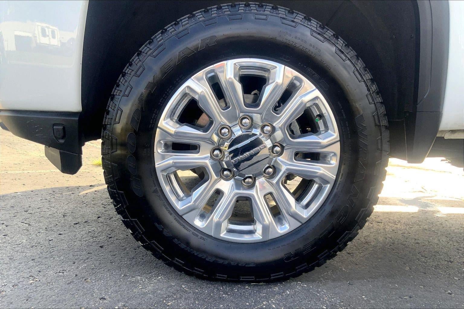 Used 2021 GMC Sierra 2500 Denali w/ Denali Ultimate Package AWD/4WD image 9