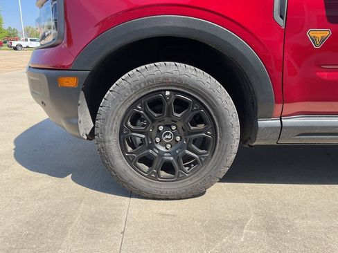 Certified 2025 Ford Bronco Sport Badlands AWD/4WD image 15