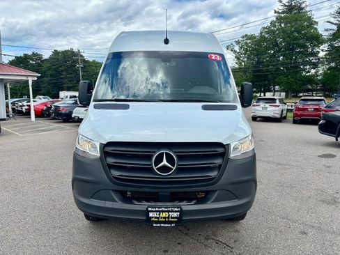 Used 2023 Mercedes-Benz Sprinter 3500 image 2