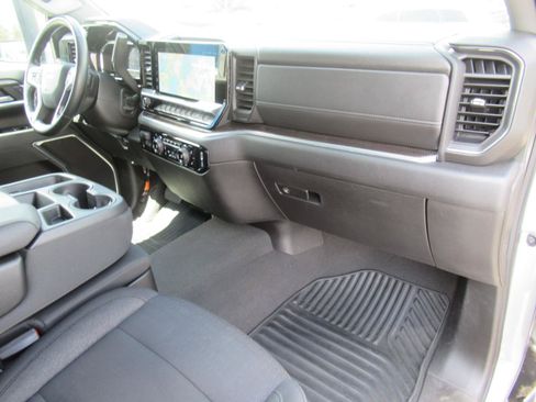 Used 2025 Chevrolet Silverado 2500 LT w/ Convenience Package AWD/4WD image 13